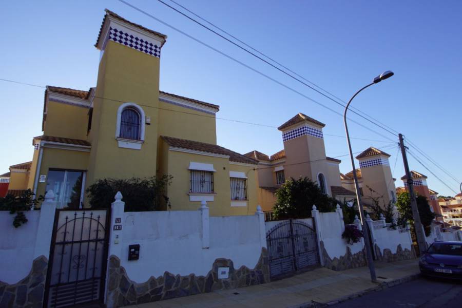 Sale - a VILLA / HOUSE - San Miguel de Salinas - BLUE LAGOON