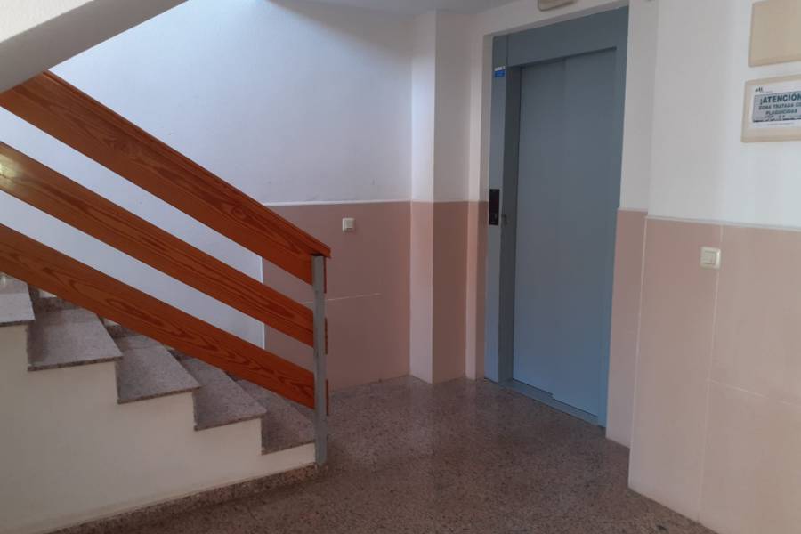 Alquiler a largo plazo - APARTAMENTO - Miramar - Playa