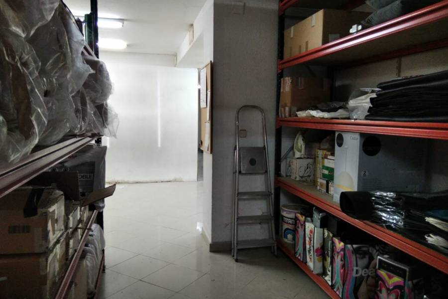 Sale - Commercial unit - Gandia - Centro
