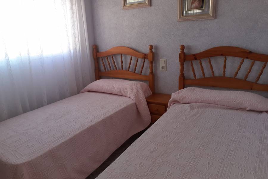 Location a l'année  - APPARTEMENT - Miramar - Playa